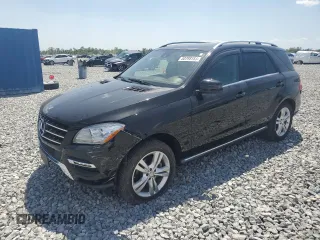 2015 Mercedes-Benz M 350 z VIN 4JGDA5HB0FA532266, wystawiony jako Copart lot #53798155 z przebiegiem 121 613 mil mil oraz Szkoda całkowita • Salvage title. Historia ofert i sprzedaży dostępna na DreamBid. Obrazek 1.
