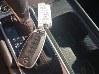 2024 Nissan Sentra SR z VIN 3N1AB8DV2RY352442, wystawiony jako IAAI lot #42473598 z przebiegiem 22 014 mil mil oraz . Historia ofert i sprzedaży dostępna na DreamBid. Obrazek 11.