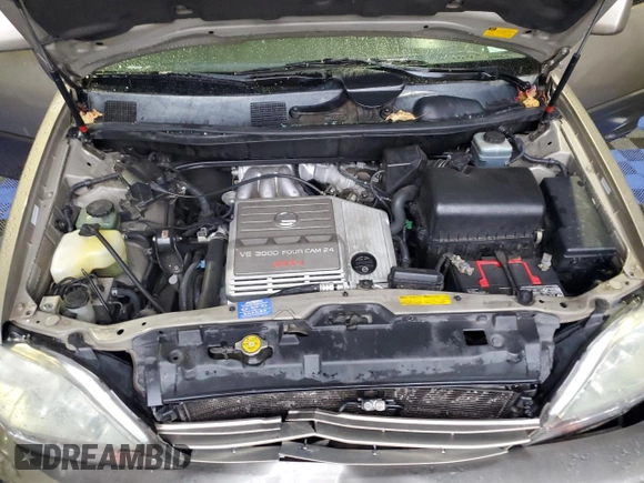 2001 Lexus RX 300 with VIN JTJHF10UX10170343, listed as a Copart auction lot 84096504 with 266,931 mi miles and Salvage Title. Bid and sale history available at carsss.com. Image 12.
