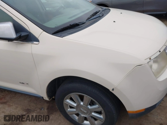 2007 Lincoln MKX with VIN 2LMDU68C57BJ17122, listed as a IAAI auction lot 41706762 with 170,982 mi miles. Bid and sale history available at carsss.com. Image 6.