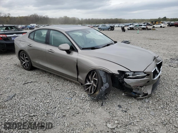 2019 Volvo S60 Momentum with VIN 7JR102FK7KG014093, listed as a Copart auction lot 48308534 with 50,326 mi miles. Bid and sale history available at carsss.com. Image 4.