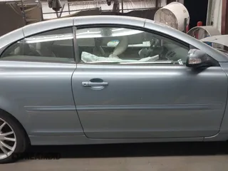 2008 Volvo C70 z VIN YV1MC67258J055210, wystawiony jako IAAI lot #42076472 z przebiegiem 110 427 mil mil oraz . Historia ofert i sprzedaży dostępna na DreamBid. Obrazek 13.