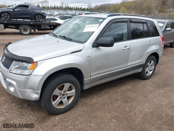 2007 Suzuki Grand Vitara XSport w/Snrf with VIN JS3TD944674201893, listed as a IAAI auction lot 42095911 with 105,512 mi miles. Bid and sale history available at carsss.com. Image 2.