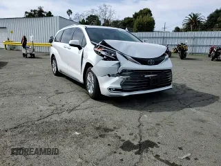 2023 Toyota Sienna Platinum with VIN 5TDESKFC5PS087348, listed as a Copart auction lot 45996745 with 30,307 mi miles and Salvage Title. Bid and sale history available at DreamBid. Image 10.