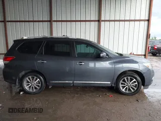 2014 Nissan Pathfinder Platinum with VIN 5N1AR2MN5EC685920, listed as a IAAI auction lot 42149831 with 149,618 mi miles and . Bid and sale history available at DreamBid. Image 13.