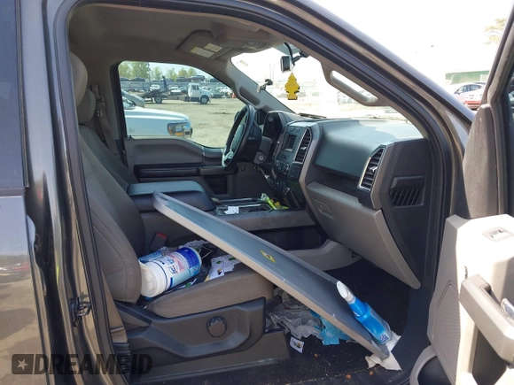 2016 Ford F-150 XL with VIN 1FTEW1CP0GKF53443, listed as a IAAI auction lot 41940570 with 96,303 mi miles and . Bid and sale history available at carsss.com. Image 5.