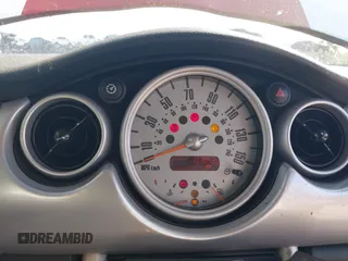 2006 MINI Hardtop with VIN WMWRC33506TK17012, listed as a IAAI auction lot 42076648 with 101,852 mi miles and . Bid and sale history available at DreamBid. Image 7.