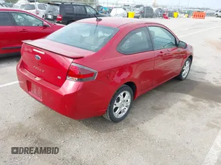 2009 Ford Focus SE with VIN 1FAHP32N79W238243, listed as a IAAI auction lot 42041530 with 191,620 mi miles. Bid and sale history available at carsss.com. Image 4.