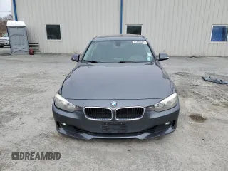 2013 BMW 3 Series 328i z VIN WBA3C1C51DK103209, wystawiony jako Copart lot #51299565 z przebiegiem 107 528 mil mil oraz Szkody całkowita. Historia ofert i sprzedaży dostępna na DreamBid. Obrazek 5.