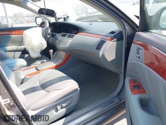 2005 Toyota Avalon XL with VIN 4T1BK36B95U045494, listed as a IAAI auction lot 41800117 with 192,227 mi miles and . Bid and sale history available at DreamBid. Image 5.