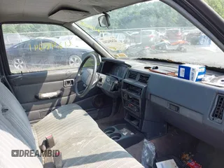 1993 Nissan Frontier с VIN 1N6SD11S1PC337477, выставлен на аукционе IAAI как лот 42484241 с пробегом 89 985 миль миль и . История ставок и продаж доступна на DreamBid. Изображение 5.