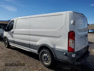 2017 Ford Transit z VIN 1FTYR2YM3HKB25585, wystawiony jako Copart lot #84697534 z przebiegiem 128 794 mil mil oraz Szkoda całkowita • Salvage title. Historia ofert i sprzedaży dostępna na DreamBid. Obrazek 2.
