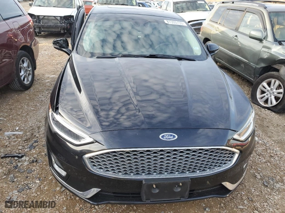 2020 Ford Fusion Plug-In Hybrid Titanium with VIN 3FA6P0SU3LR121394, listed as a Copart auction lot 81355133 with NaN miles. Bid and sale history available at carsss.com. Image 5.