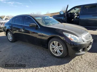 2015 Infiniti Q40 with VIN JN1CV6AR3FM520826, listed as a Copart auction lot 86372514 with 104,002 mi miles and Clean Title. Bid and sale history available at carsss.com. Image 4.