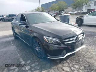 2015 Mercedes-Benz C-Class C 300 Luxury with VIN 55SWF4KB0FU061257, listed as a IAAI auction lot 41573625 with 87,736 mi miles. Bid and sale history available at carsss.com. Image 1.