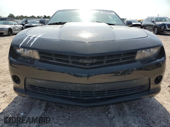 2014 Chevrolet Camaro LS z VIN 2G1FA1E31E9304055, wystawiony jako Copart lot #55321075 z przebiegiem 106 162 mil mil oraz Szkoda całkowita • Salvage title. Historia ofert i sprzedaży dostępna na DreamBid. Obrazek 5.