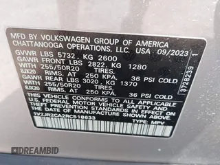 2024 Volkswagen Atlas SE with VIN 1V2JR2CA2RC518633, listed as a IAAI auction lot 41773560 with 22,386 mi miles and . Bid and sale history available at DreamBid. Image 9.