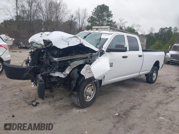 2018 Ram 2500 Tradesman with VIN 3C6UR5HJ8JG359506, listed as a IAAI auction lot 41588764 with 80,245 mi miles and . Bid and sale history available at DreamBid. Image 2.