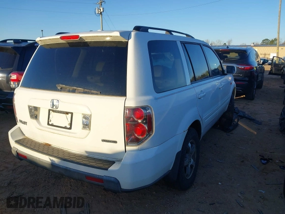 2008 Honda Pilot EX-L with VIN 5FNYF18598B027816, listed as a IAAI auction lot 41725788 with 245,245 mi miles. Bid and sale history available at carsss.com. Image 4.