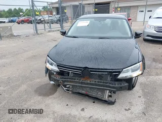 2013 Volkswagen Jetta SE с VIN 3VWDP7AJXDM359918, выставлен на аукционе IAAI как лот 42551690 с пробегом 187 957 миль миль и . История ставок и продаж доступна на DreamBid. Изображение 13.