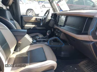 2023 Ford Bronco с VIN 1FMEE5DP0PLB60332, выставлен на аукционе IAAI как лот 42200832 с пробегом 54 921 миль миль и . История ставок и продаж доступна на DreamBid. Изображение 5.