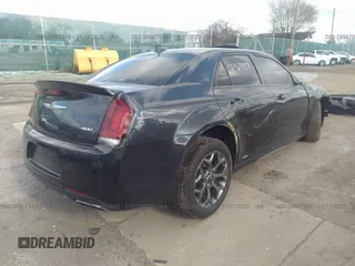 2017 Chrysler 300 S with VIN 2C3CCAGG8HH534825, listed as a IAAI auction lot 28967958 with 33,377 mi miles and . Bid and sale history available at carsss.com. Image 4.