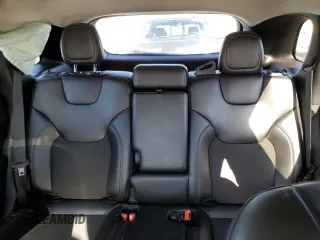 2019 Jeep Cherokee Latitude Plus with VIN 1C4PJMLB1KD487138, listed as a Copart auction lot 49325375 with 61,823 mi miles and Non repairable. Bid and sale history available at DreamBid. Image 10.