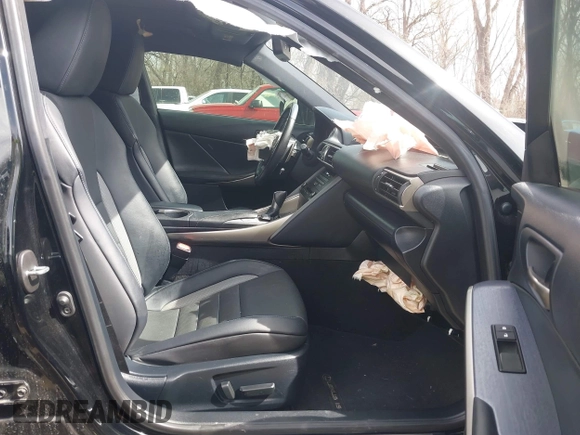 2020 Lexus IS 300 F Sport z VIN JTHGA1D20L5106242, wystawiony jako IAAI lot #41820832 z przebiegiem 40 403 mil mil oraz . Historia ofert i sprzedaży dostępna na DreamBid. Obrazek 5.