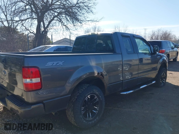 2005 Ford F-150 STX with VIN 1FTRX14W55NB19633, listed as a IAAI auction lot 41870057 with 100,436 mi miles. Bid and sale history available at carsss.com. Image 4.