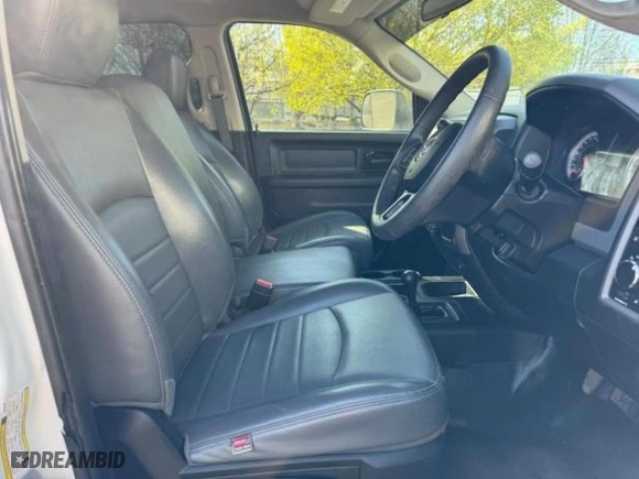 2018 Ram 2500 Tradesman with VIN 3C6UR5HJ0JG425286, listed as a Copart auction lot 45811415 with 149,581 mi miles and Clean Title. Bid and sale history available at carsss.com. Image 5.