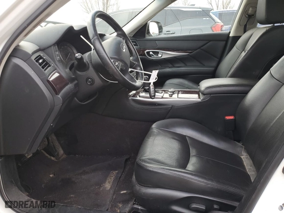 2018 Infiniti Q70 3.7 LUXE with VIN JN1BY1AR4JM220646, listed as a Copart auction lot 82602724 with NaN miles and Salvage Title. Bid and sale history available at carsss.com. Image 7.
