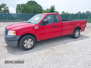 2005 Ford F-150 XL z VIN 1FTRF12W65NA26903, wystawiony jako IAAI lot #42434640 z przebiegiem 56 840 mil mil oraz . Historia ofert i sprzedaży dostępna na DreamBid. Obrazek 2.
