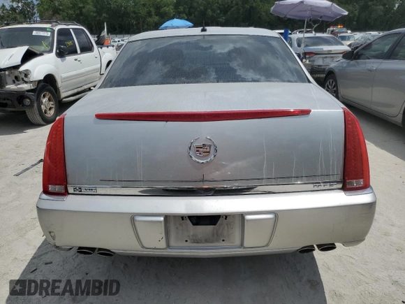 2008 Cadillac DTS 1SD z VIN 1G6KD57Y88U128497, wystawiony jako Copart lot #58138165 z przebiegiem 137 765 mil mil oraz Czysty tytuł • Clean title. Historia ofert i sprzedaży dostępna na DreamBid. Obrazek 6.