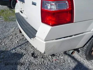 2010 Ford Expedition Limited with VIN 1FMJU1K58AEB64572, listed as a IAAI auction lot 42723195 with 189,367 mi miles and . Bid and sale history available at DreamBid. Image 6.