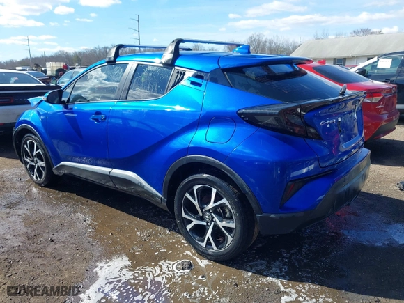 2019 Toyota C-HR XLE with VIN NMTKHMBX3KR094960, listed as a IAAI auction lot 41680584 with 88,586 mi miles. Bid and sale history available at carsss.com. Image 3.