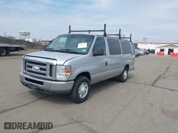 2014 Ford Econoline Passenger XL z VIN 1FBSS3BL9EDA86585, wystawiony jako IAAI lot #41909977 z przebiegiem 167 911 mil mil oraz . Historia ofert i sprzedaży dostępna na DreamBid. Obrazek 18.
