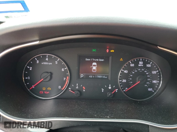 2016 Kia Cadenza Premium with VIN KNALN4D76G5221688, listed as a Copart auction lot 87072754 with 178,914 mi miles and Salvage Title. Bid and sale history available at carsss.com. Image 9.