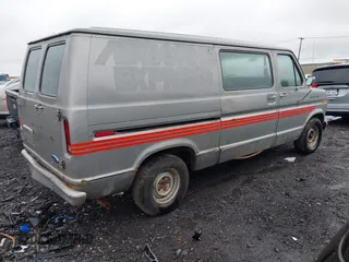 1990 Ford Econoline Cargo z VIN 1FTDE14Y4LHA18080, wystawiony jako IAAI lot #42324693 z przebiegiem Nie podano mil oraz . Historia ofert i sprzedaży dostępna na DreamBid. Obrazek 4.