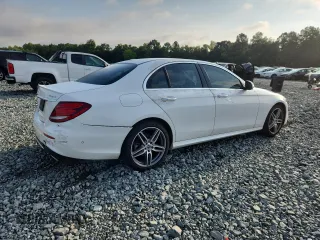 2017 Mercedes-Benz E 300 Luxury with VIN WDDZF4KB4HA230616, listed as a Copart auction lot 63031425 with 88,062 mi miles and Salvage title. Bid and sale history available at DreamBid. Image 3.
