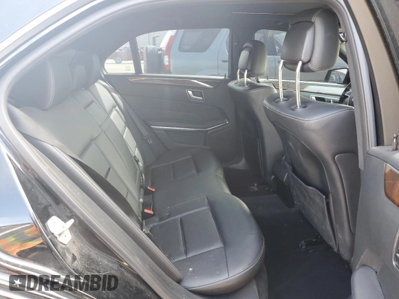 2014 Mercedes-Benz E 350 Luxury z VIN WDDHF8JB8EA814114, wystawiony jako Copart lot #50538465 z przebiegiem 87 997 mil mil oraz Szkoda całkowita • Salvage title. Historia ofert i sprzedaży dostępna na DreamBid. Obrazek 10.