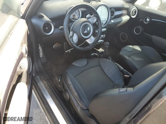 2009 MINI Cooper Clubman S with VIN WMWMM33519TP93252, listed as a Copart auction lot 41539705 with 123,456 mi miles and Clean Title. Bid and sale history available at carsss.com. Image 8.