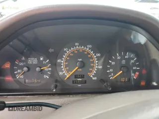 1994 Mercedes-Benz C 230/260/280/320 with VIN WDBHA28E8RF098148, listed as a Copart auction lot 60884345 with 238,600 mi miles and Salvage title. Bid and sale history available at DreamBid. Image 9.