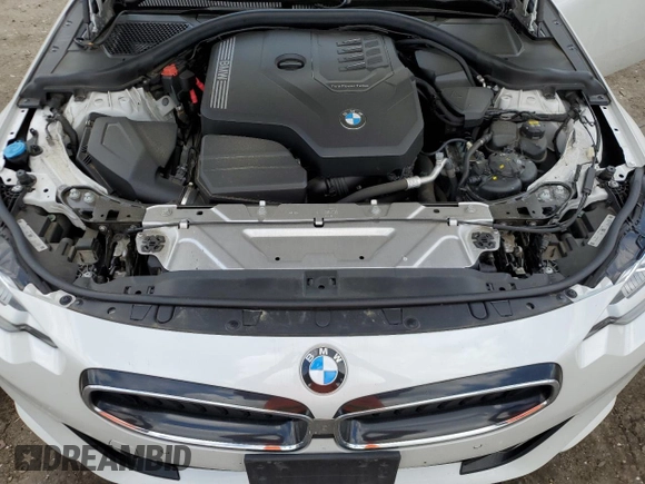 2022 BMW 2 Series 230i z VIN 3MW23CM08N8C50009, wystawiony jako Copart lot #55574415 z przebiegiem 65 654 mil mil oraz Szkoda całkowita • Salvage title. Historia ofert i sprzedaży dostępna na DreamBid. Obrazek 11.