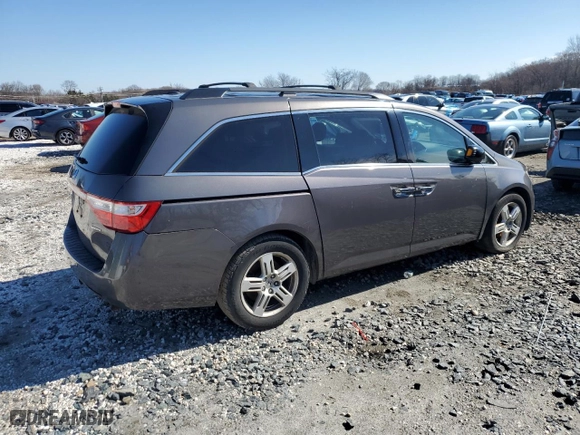 2013 Honda Odyssey Touring with VIN 5FNRL5H90DB028659, listed as a Copart auction lot 46602375 with 285,366 mi miles and Clean Title. Bid and sale history available at carsss.com. Image 3.