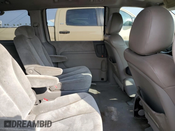 2007 Kia Sedona EX with VIN KNDMB233576179964, listed as a Copart auction lot 76402924 with 0 mi miles and Non Repairable. Bid and sale history available at carsss.com. Image 11.