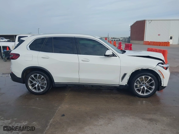 2020 BMW X5 sDrive40i with VIN 5UXCR4C07L9C72634, listed as a IAAI auction lot 41729802 with 1 mi miles. Bid and sale history available at carsss.com. Image 14.