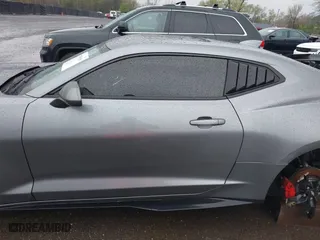 2019 Chevrolet Camaro 2SS with VIN 1G1FH1R79K0133313, listed as a IAAI auction lot 41958694 with 76,321 mi miles. Bid and sale history available at carsss.com. Image 14.