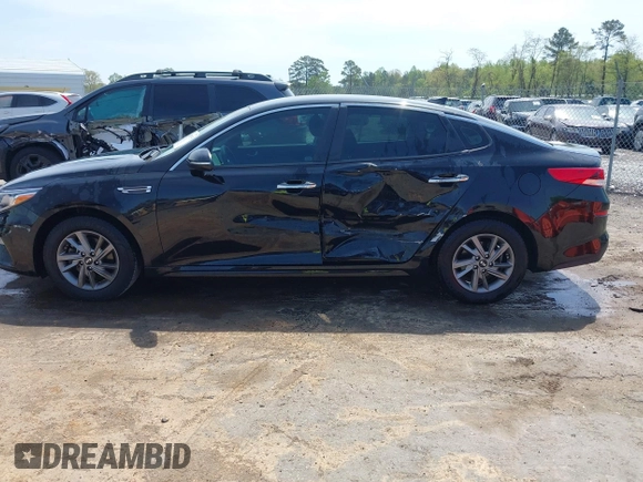 2020 Kia Optima LX with VIN 5XXGT4L32LG448200, listed as a IAAI auction lot 42059759 with 88,525 mi miles and . Bid and sale history available at carsss.com. Image 14.