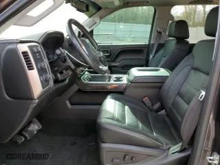 2016 GMC Sierra 2500HD Denali with VIN 1GT12UEG2GF184733, listed as a Copart auction lot 77405264 with 70,132 mi miles and Clean Title. Bid and sale history available at carsss.com. Image 7.