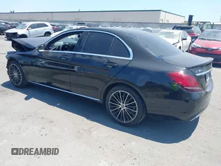 2019 Mercedes-Benz C 300 with VIN 55SWF8DB3KU287291, listed as a IAAI auction lot 42754245 with 59,329 mi miles and . Bid and sale history available at DreamBid. Image 3.